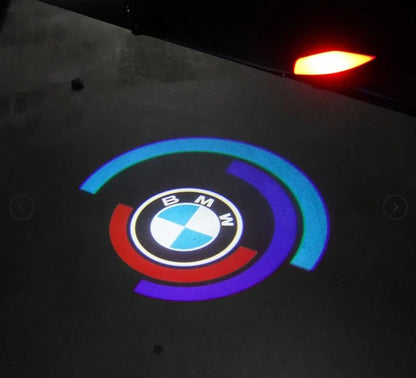 LUMIGLOW™ LUCES DE BIENVENIDA CON EL LOGO + ENVIÓ GRATIS (2 PIEZAS)